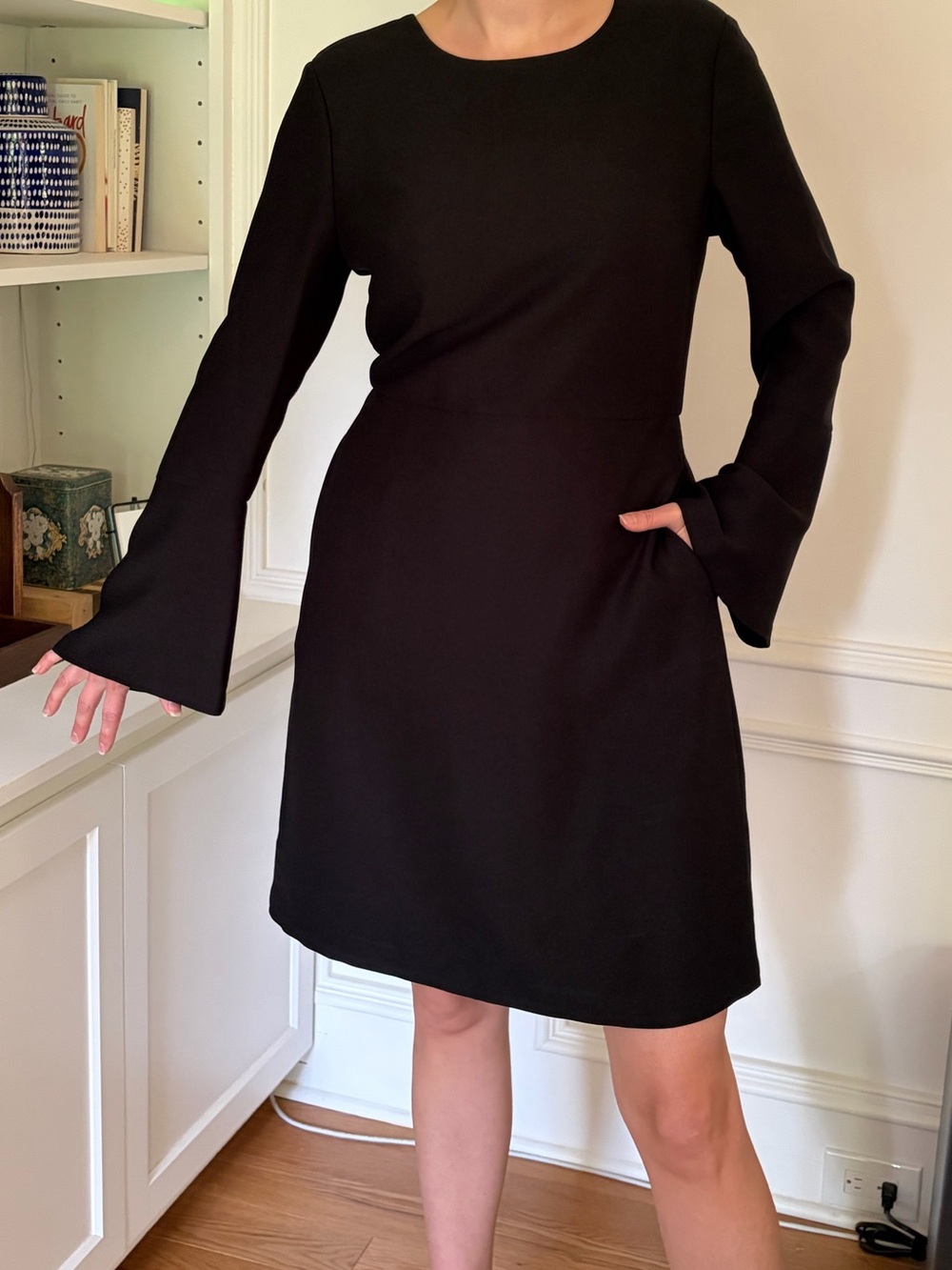 Banana Republic LBD with bell sleeve, pockets and back satin bow size 4